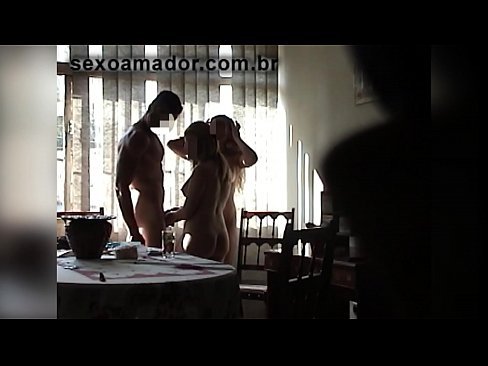❤️ Sex Frënn invitéieren e risege Mann an en Dräier mat him Just Porno bei eis lb.pornoreino-com.ru