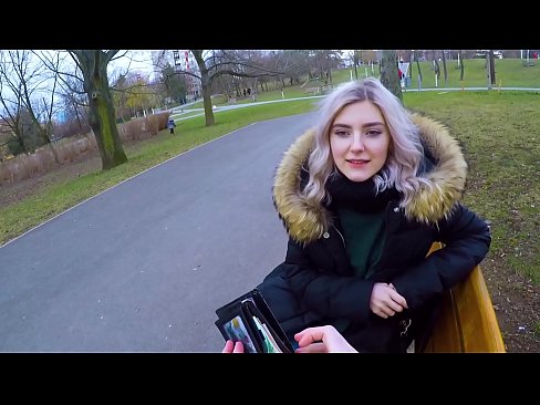 ❤️ Drénkt e Frieme säi waarme Spuer fir Suen - Blowjob am Park vum Eva Elfie Just Porno bei eis lb.pornoreino-com.ru